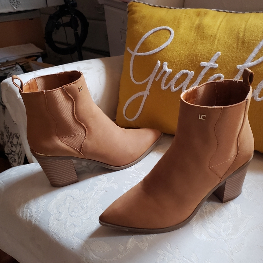 Liz Claiborne Boots- 8.5 - never worn